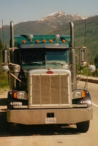 Runnin' in the Big Truck - An Ivy Leaguer's portrait of over-the-road trucking