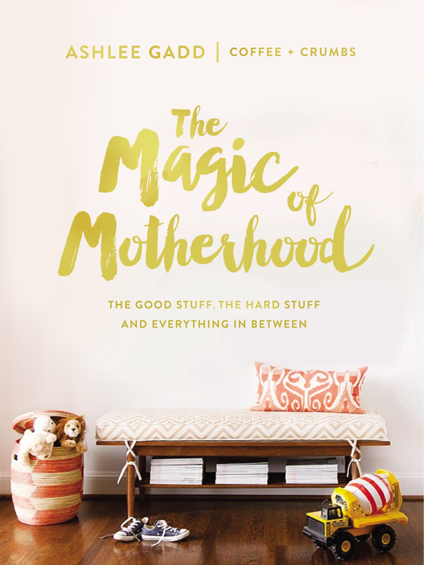 The Magic of Motherhood: Enjoying Peace in His Presence (A 365-Day Devotional) – The Perfect Christian Gifts for Women