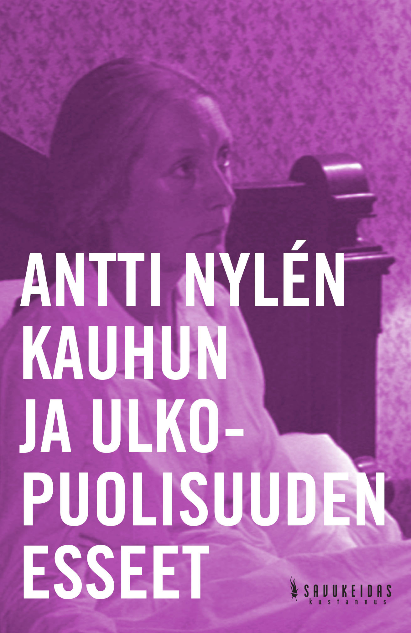 Kauhun ja ulkopuolisuuden esseet book cover
