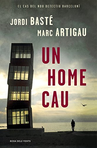Un home cau