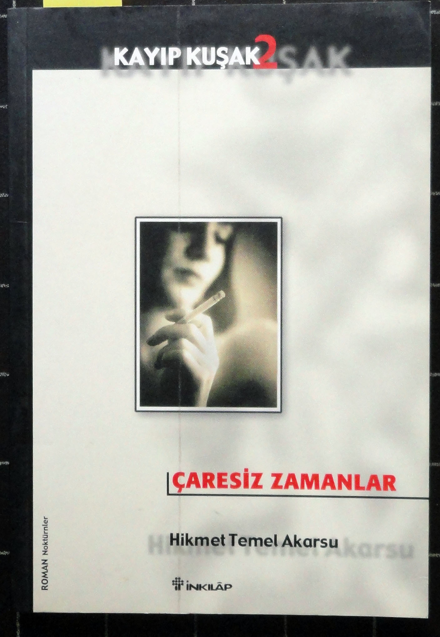 Çaresiz Zamanlar book cover