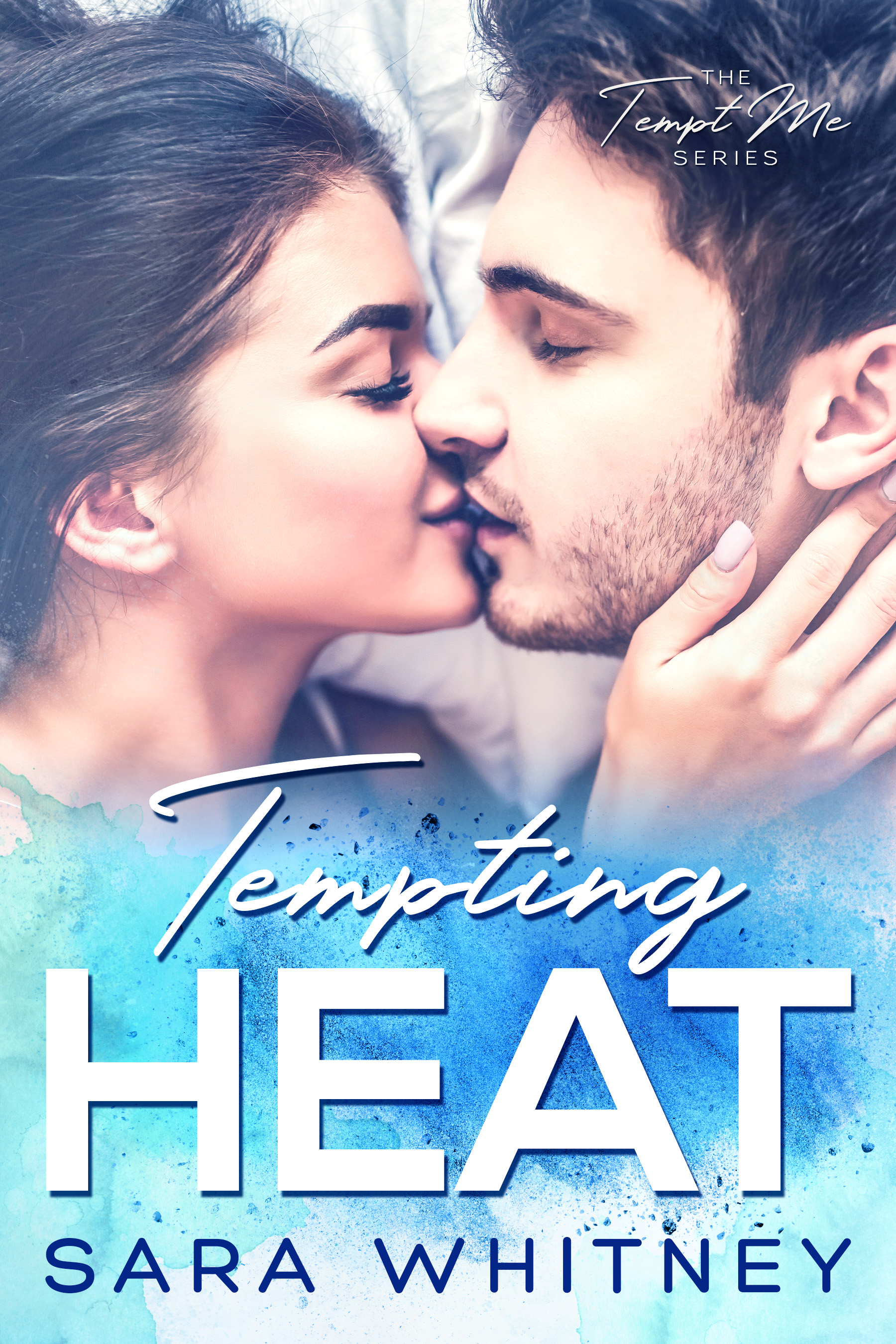 Tempting Heat (Cinnamon Roll Alphas, #.5)