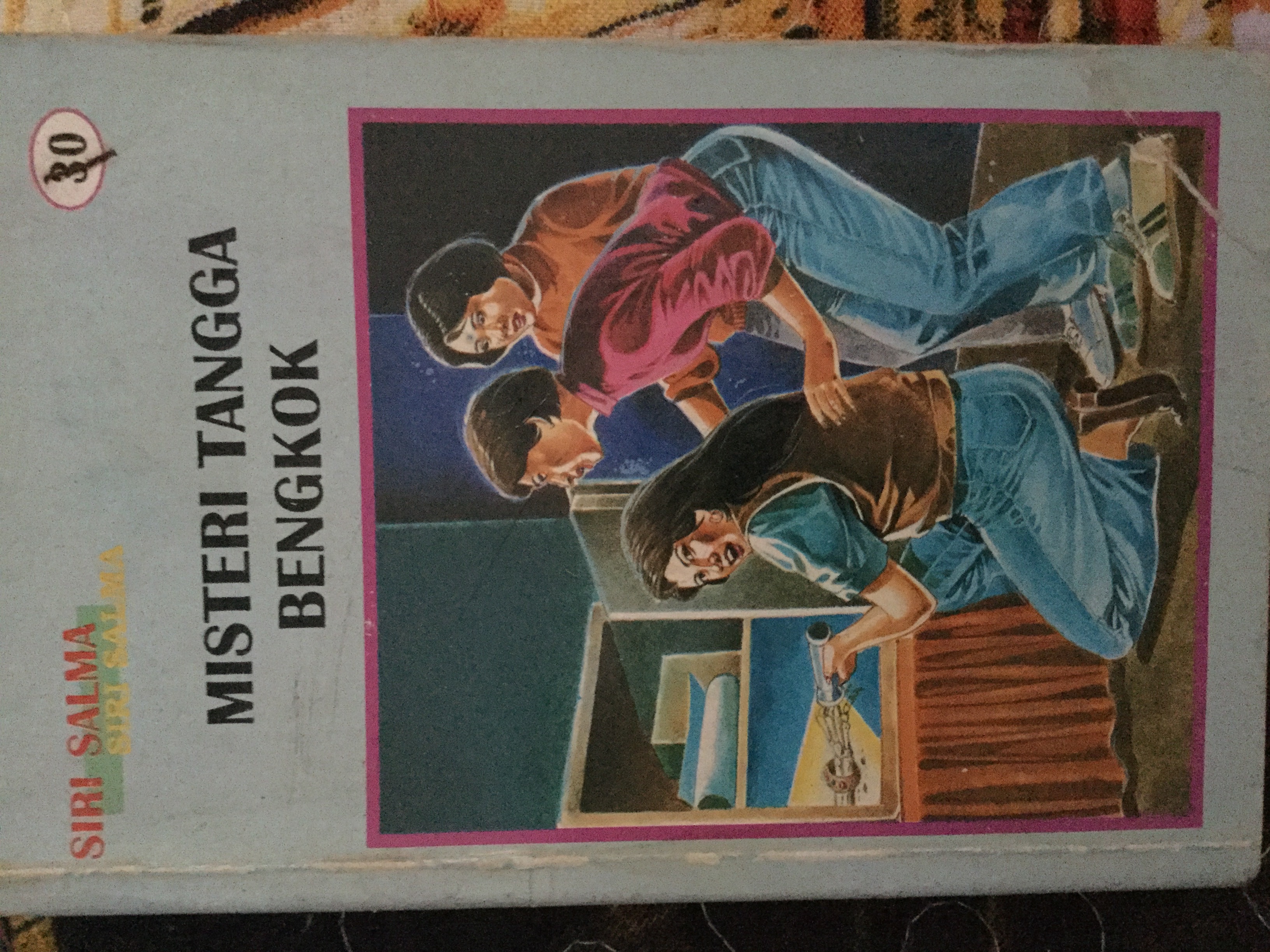 Siri Salma 30 book cover