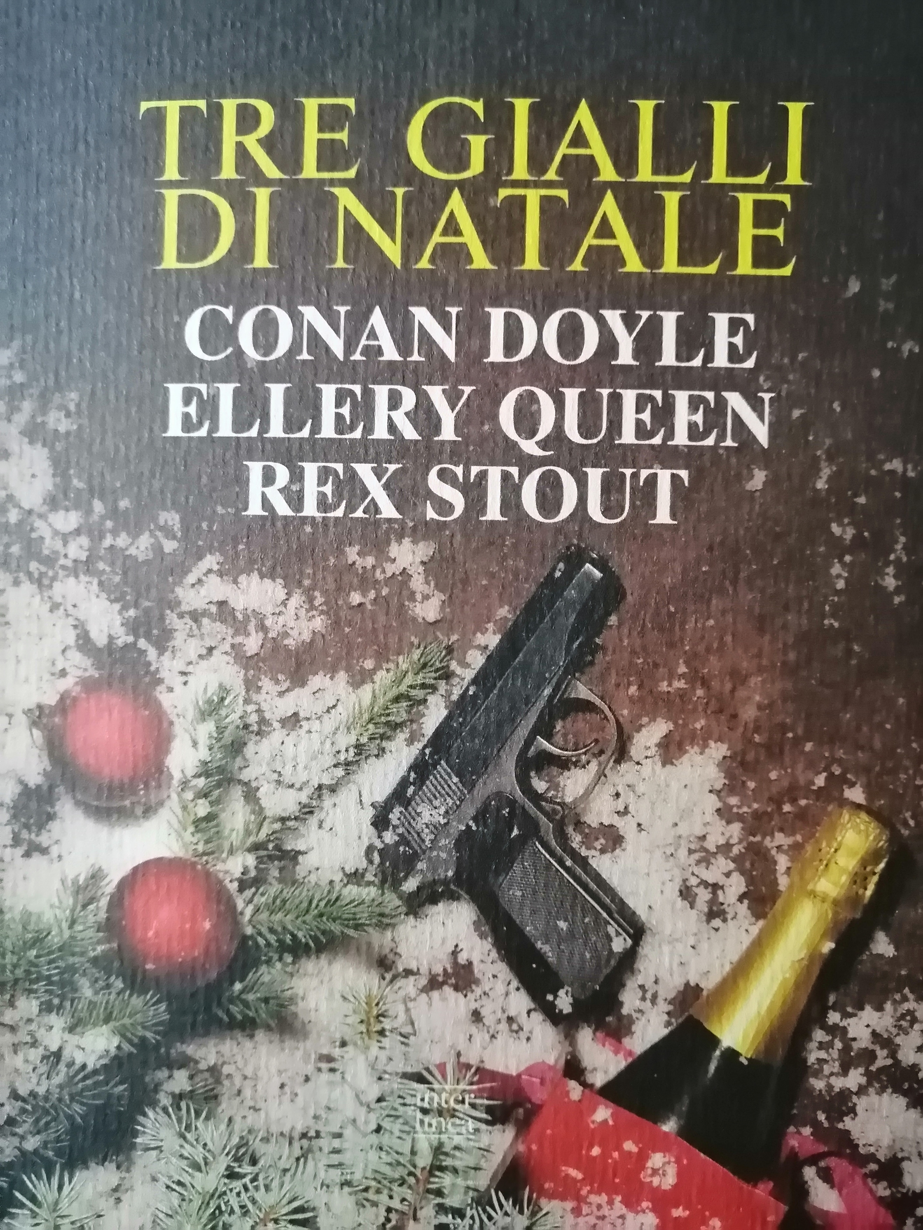 Tre gialli di Natale book cover