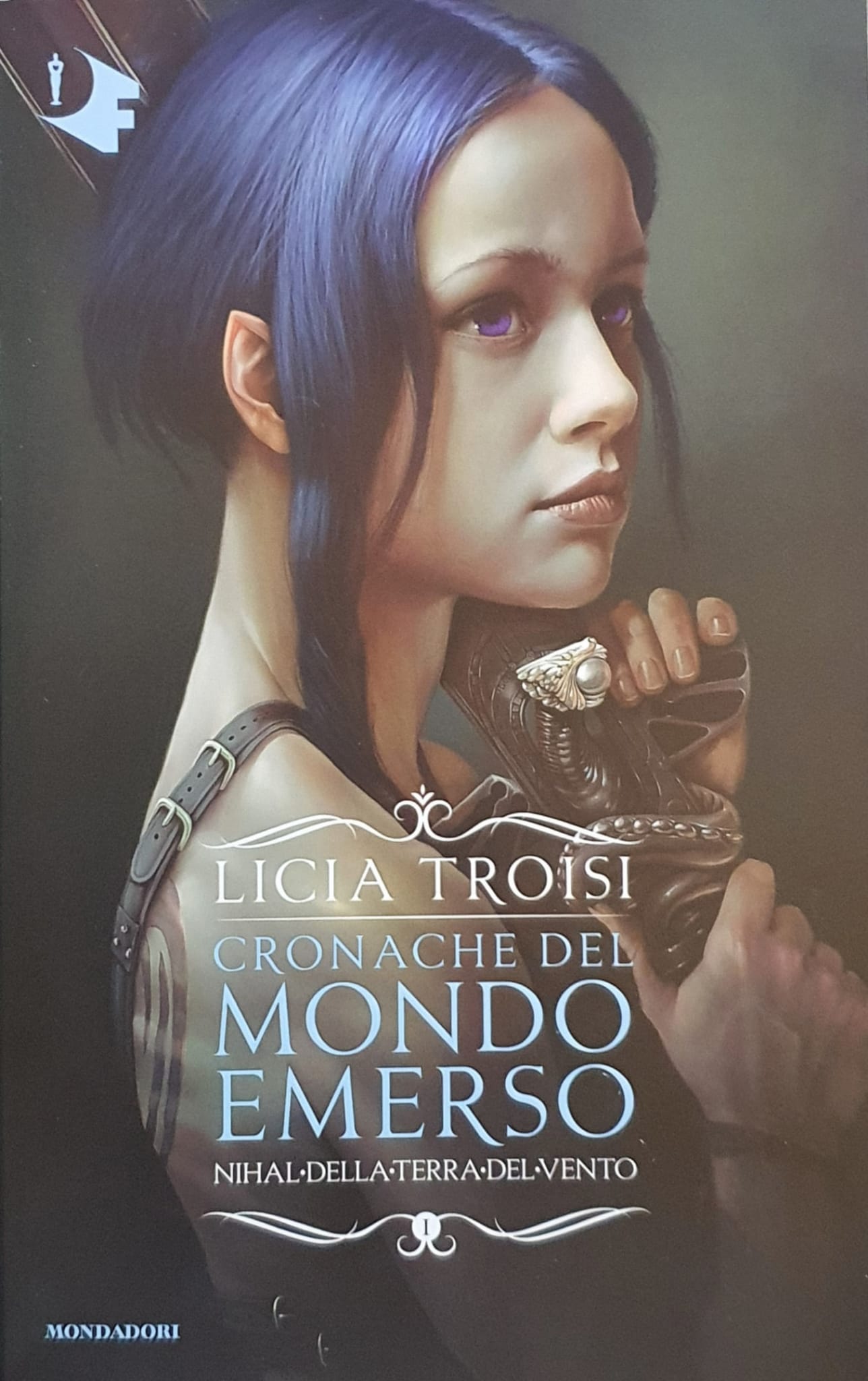 Nihal della terra del vento (Le Cronache del Mondo Emerso, #1)
