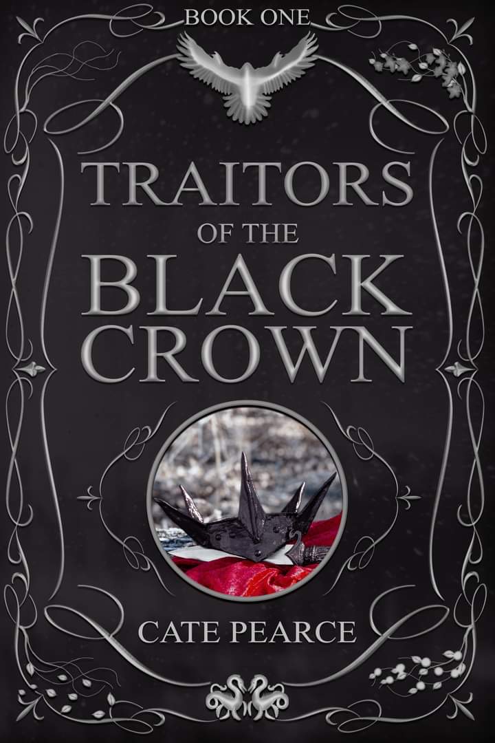 Traitors of the Black Crown (Black Crown, #1)