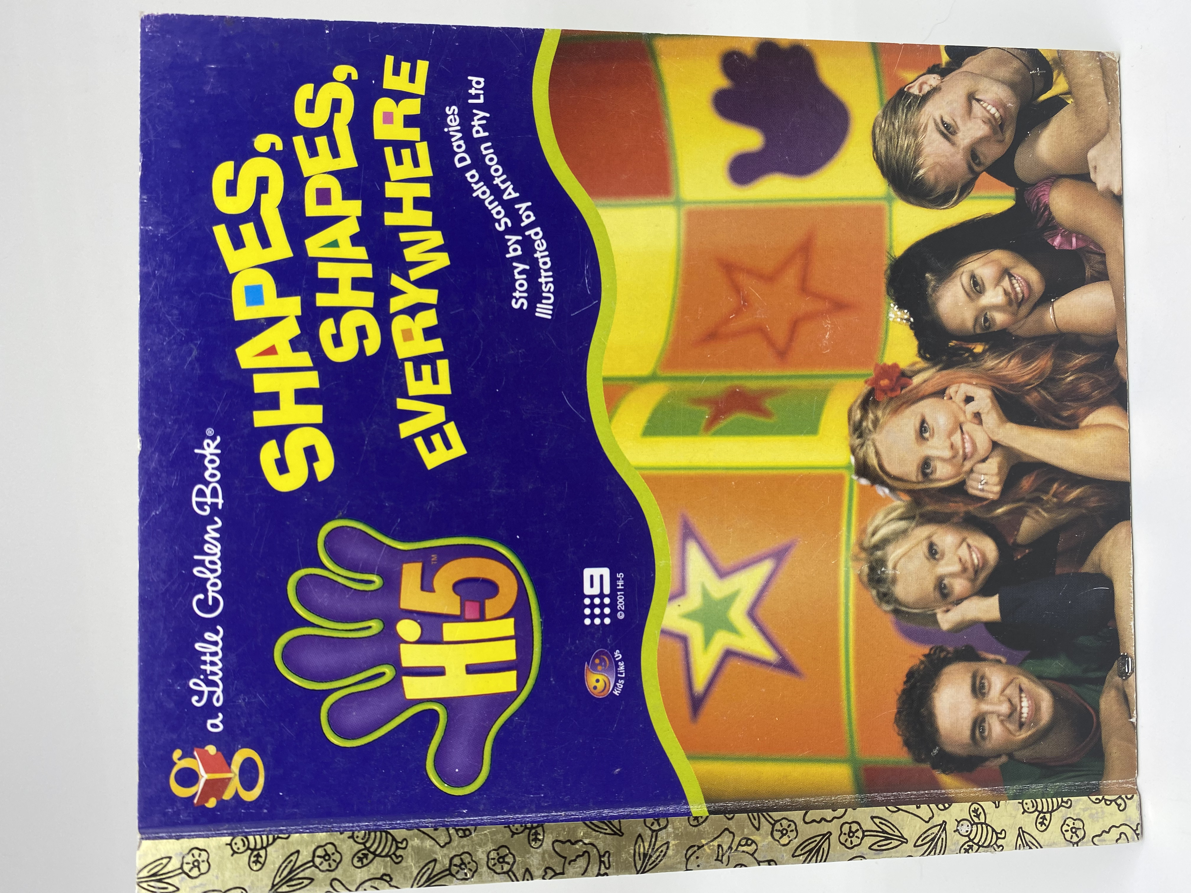 Hi5 Shapes, Shapes, Everywhere A Little Golden Book by Sandra Davies ...
