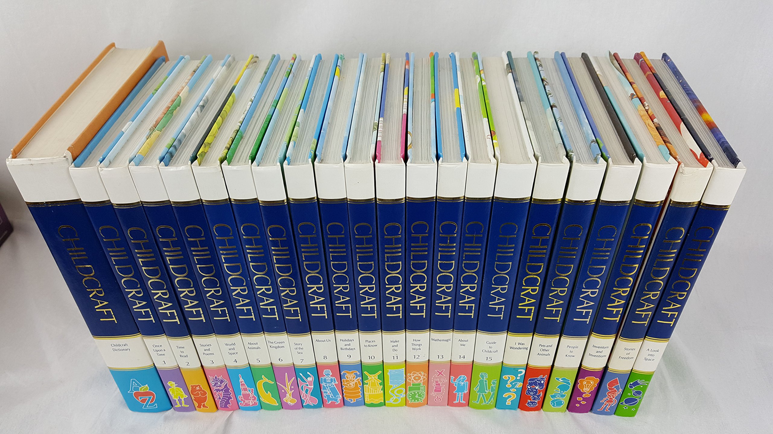 Childcraft The How and Why Library (15 Volume Set) by Childcraft