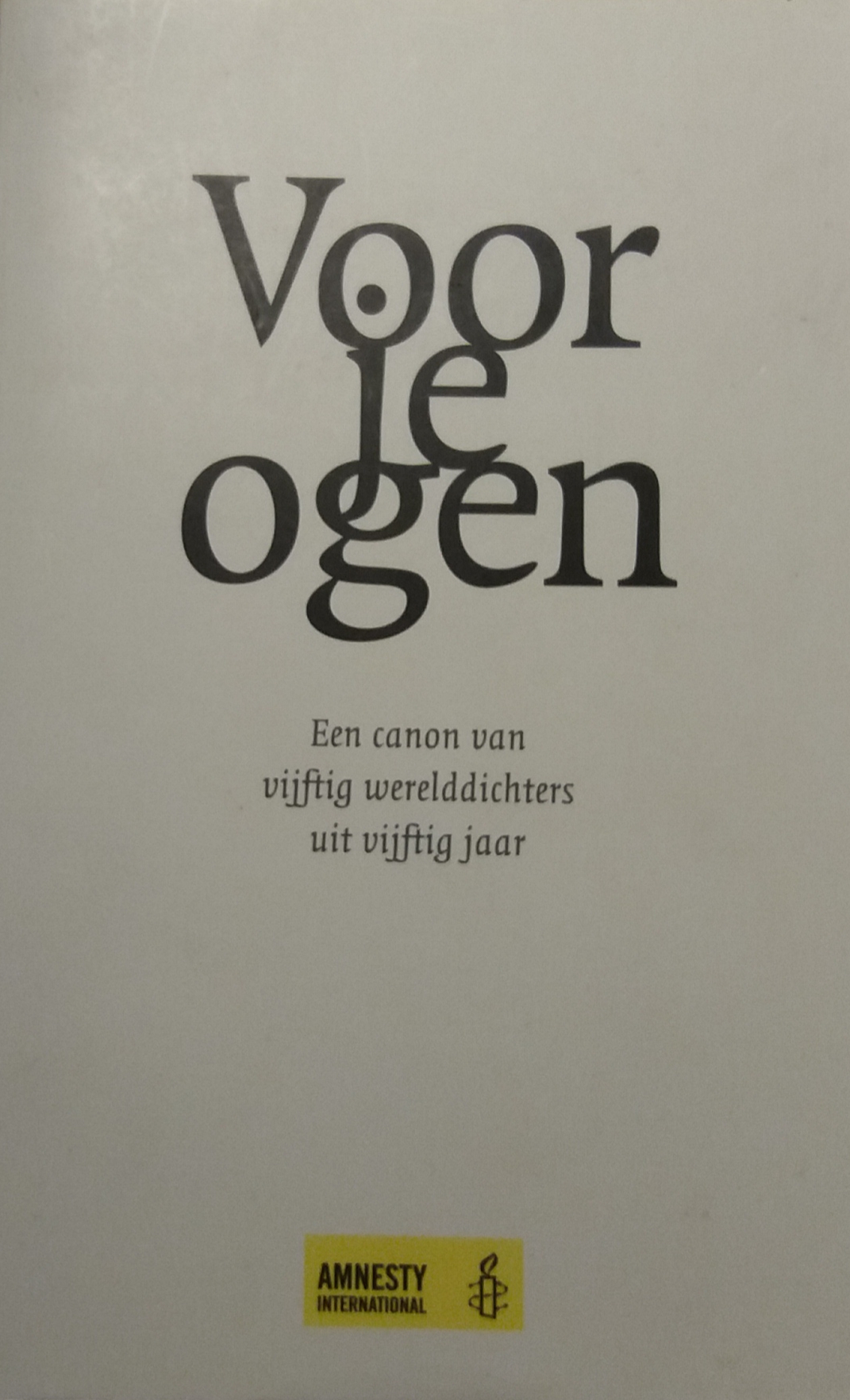 Voor je ogen book cover