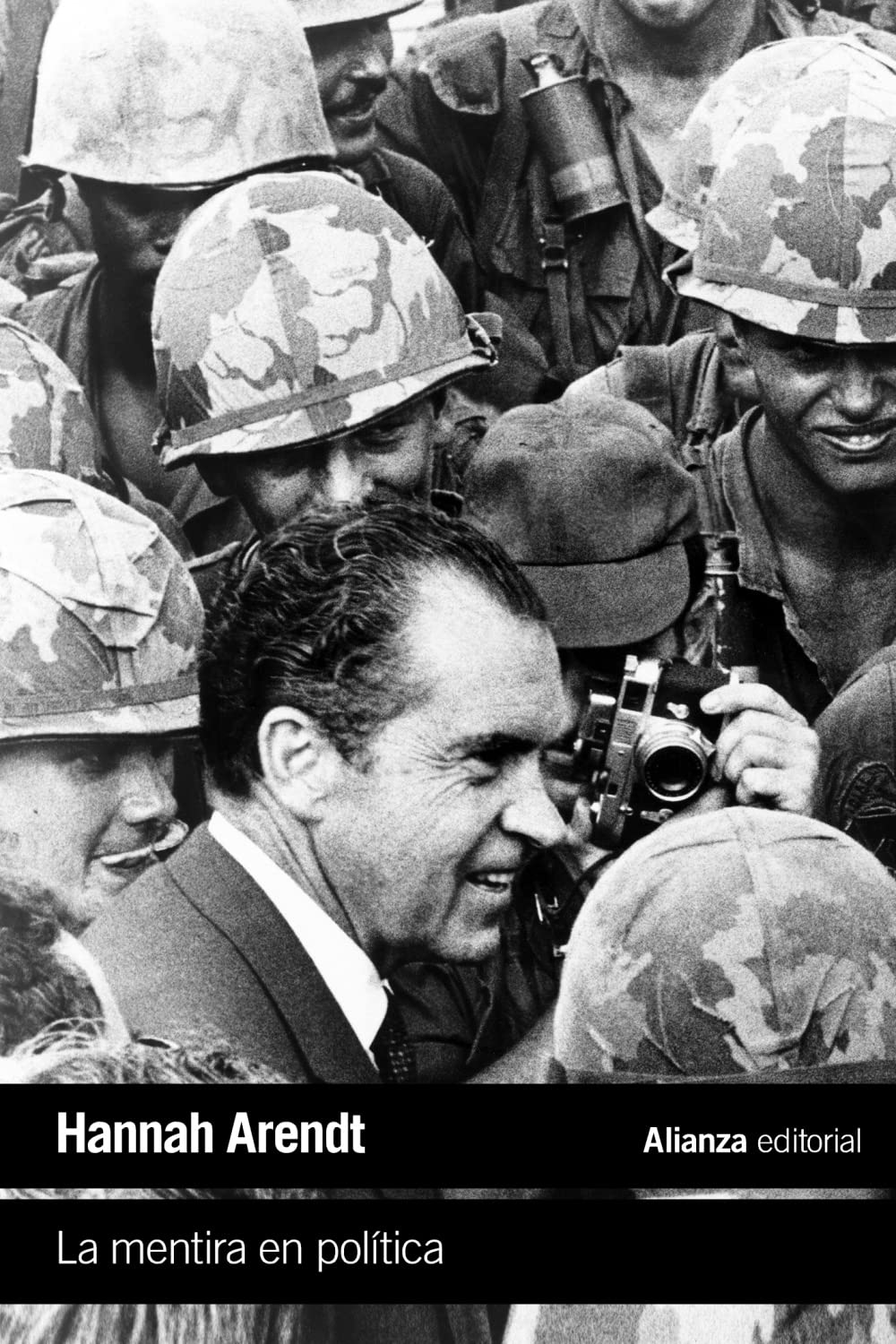 La mentira en política book cover