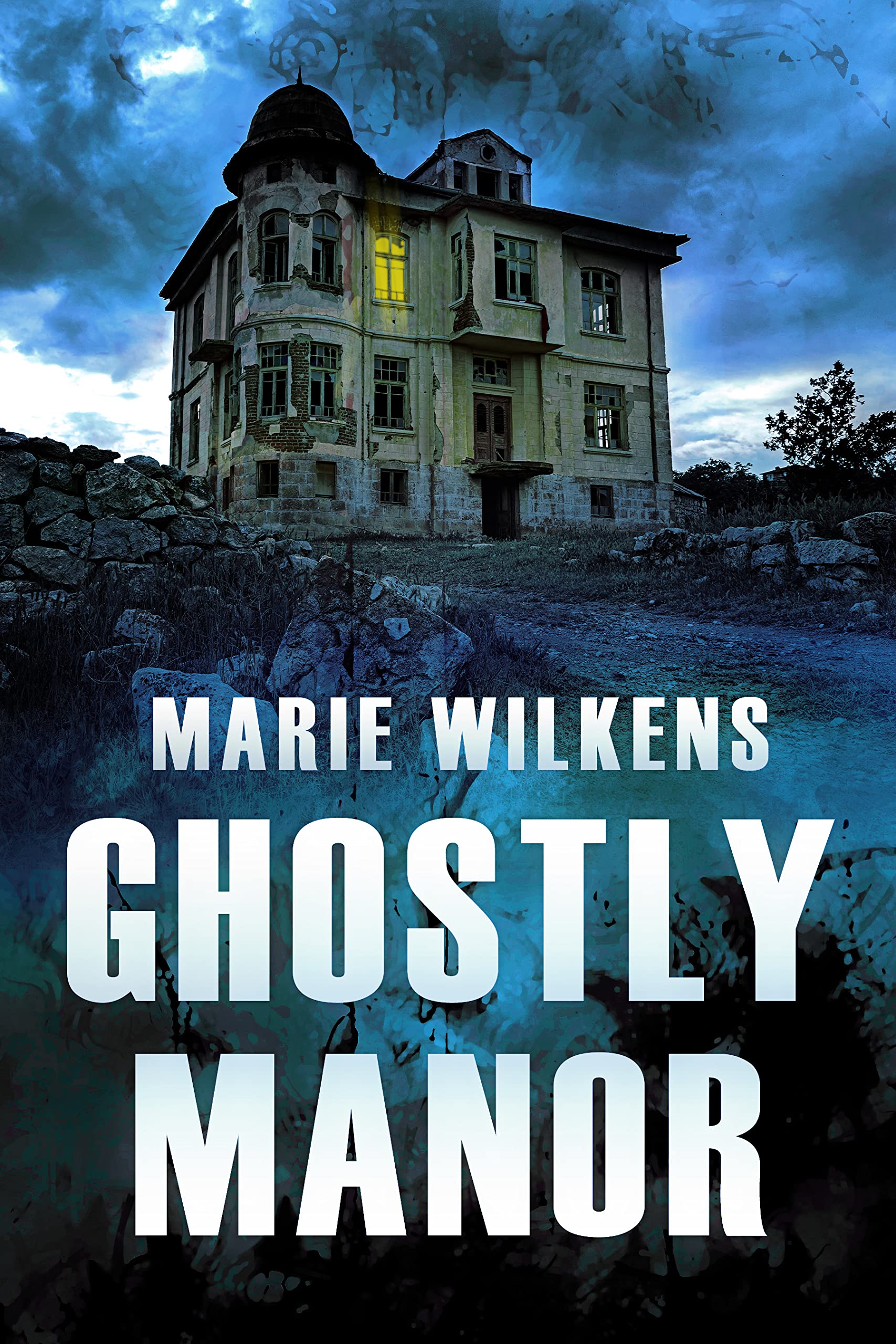 Ghostly Manor: A Riveting Haunted House Mystery Boxset