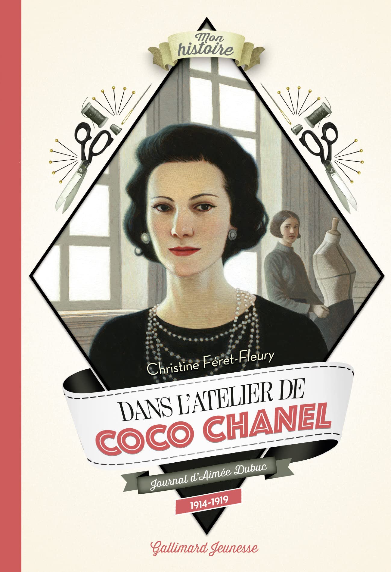 Dans l’atelier de Coco Chanel book cover