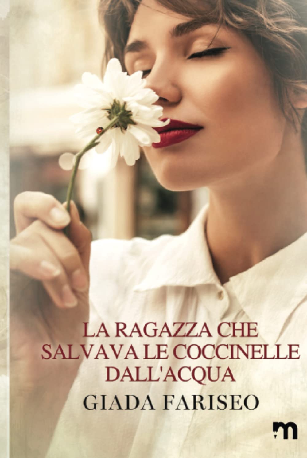 La ragazza che salvava le coccinelle dall'acqua