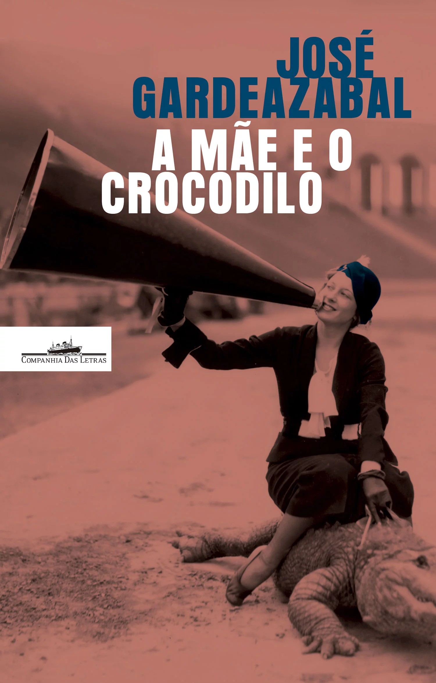 A Mãe e o Crocodilo book cover