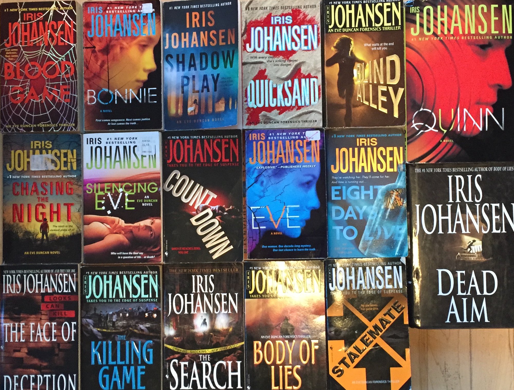 Eve Duncan Mystery Series set by Iris Johansen 17 Book Set book cover