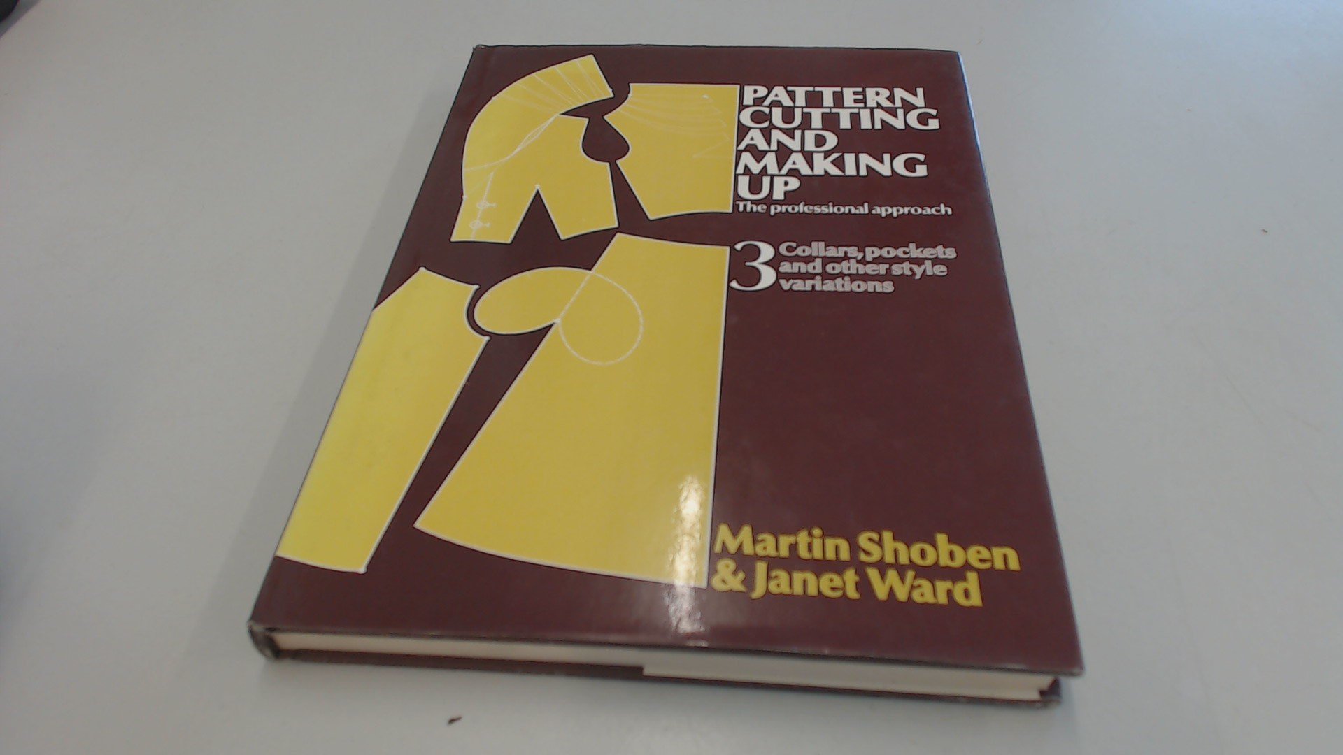 Pattern Cutting and Making Up: The Professional Approach by Martin ...