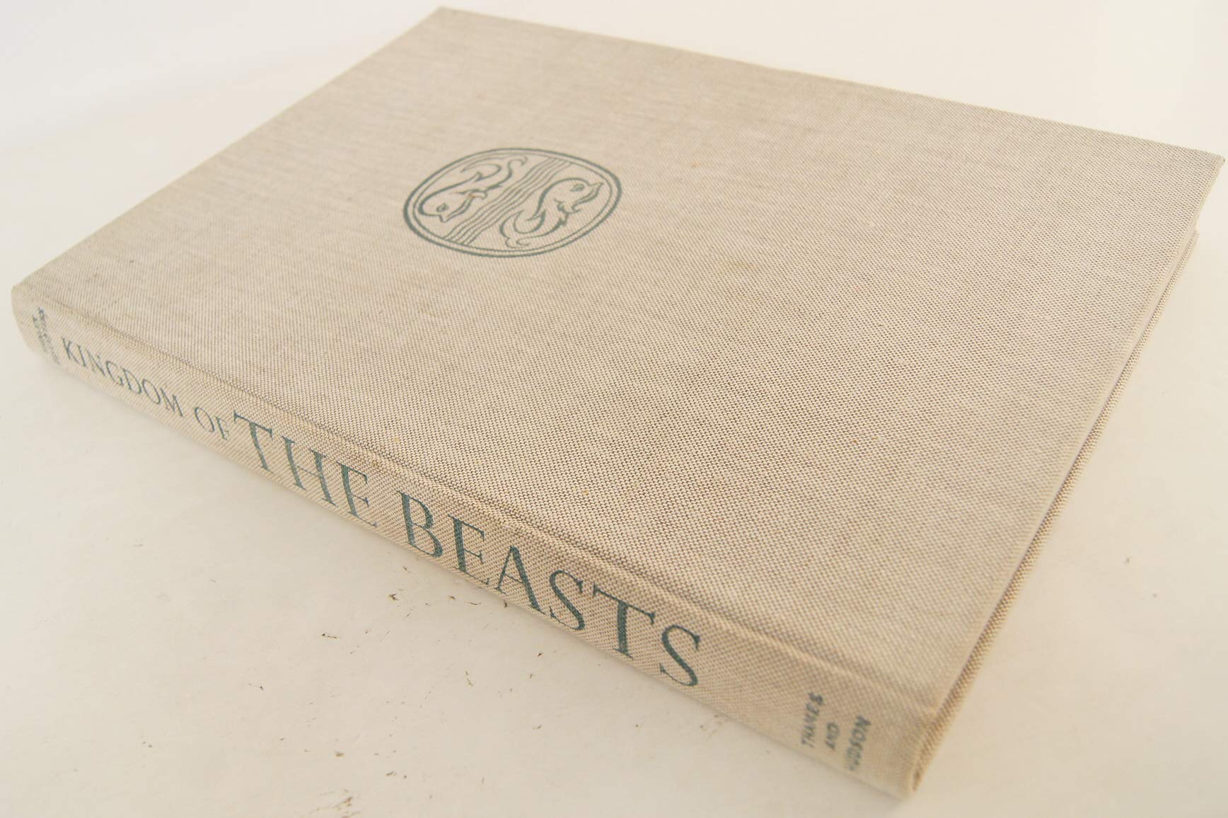 Kingdom Of The Beasts (Hardcover) by Julian Huxley Goodreads