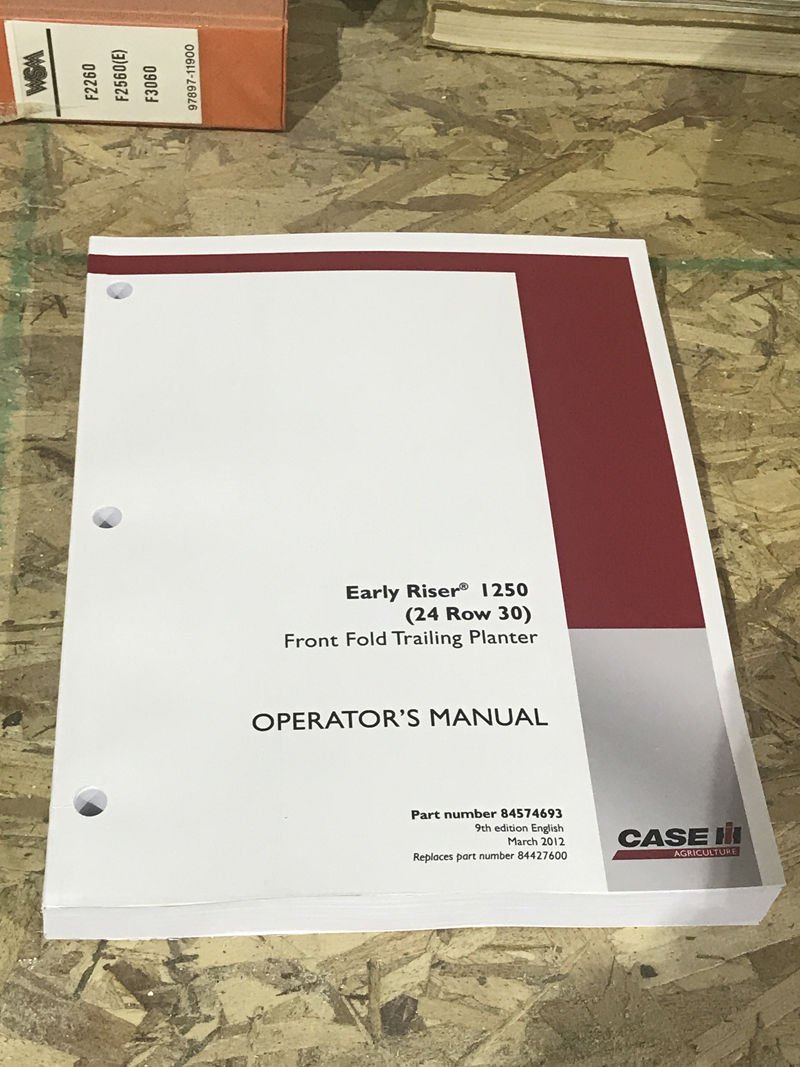 Case IH Early Riser 1250 24 Row 30 Front Fold Trailing Planter