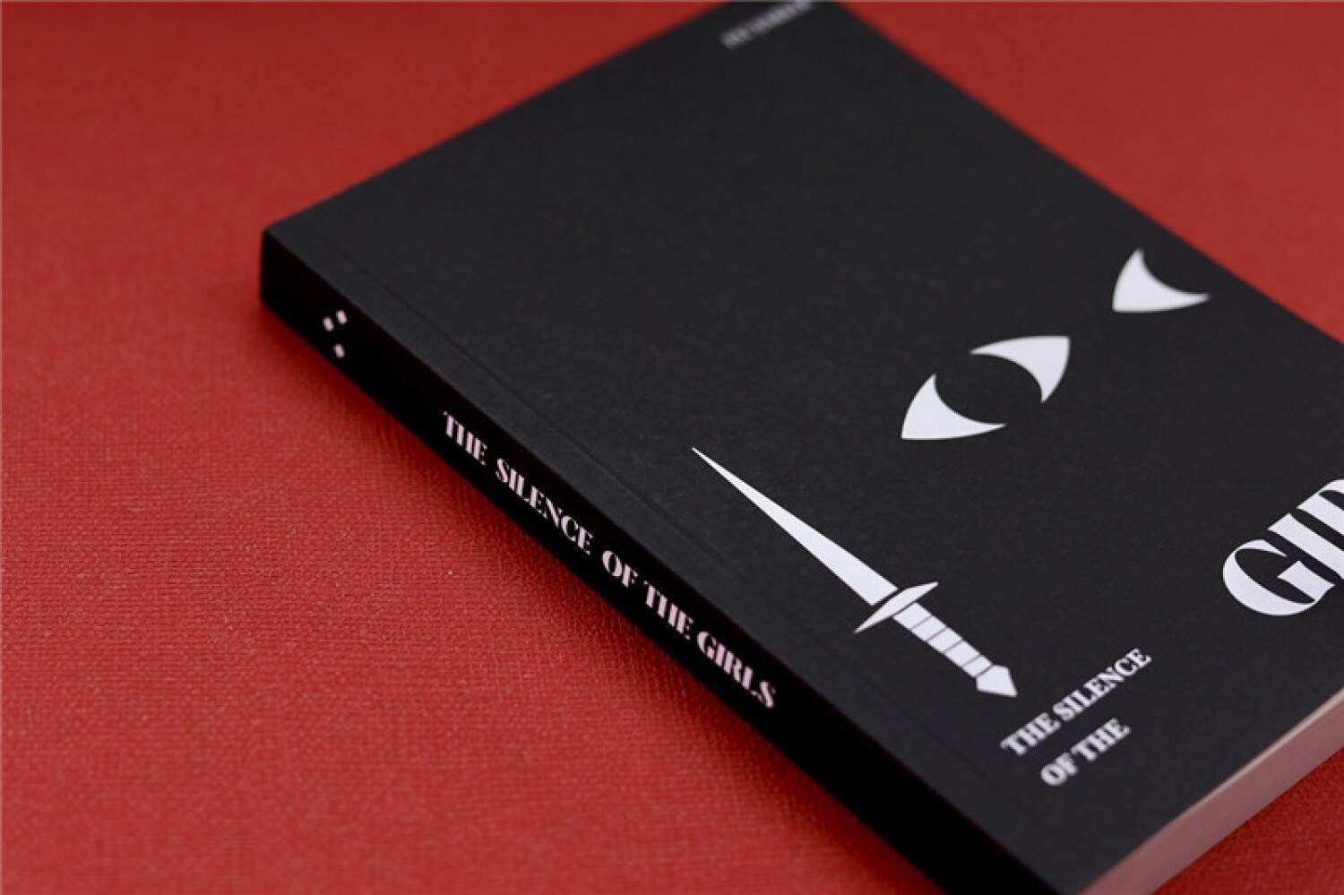 The Silence of the Girls (Chinese Edition)