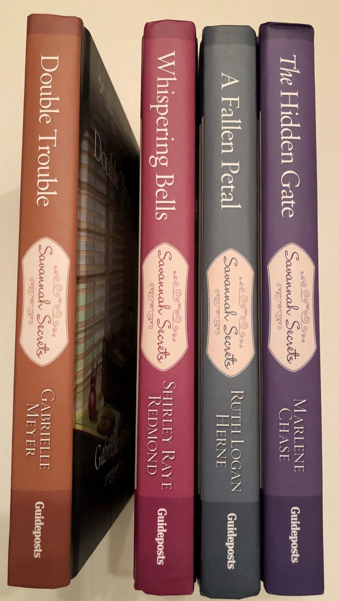 Savannah Secrets Series 4 volumes The Hidden Gate, A Fallen Petal(01)