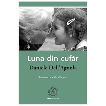 Luna din cufăr