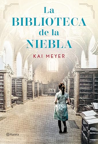 La biblioteca de la niebla (Planeta Internacional) book cover
