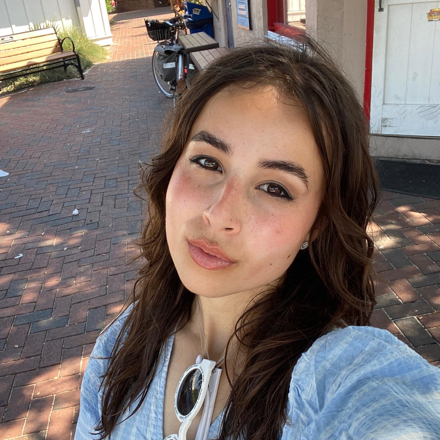 Bina Roth's Amazon Page