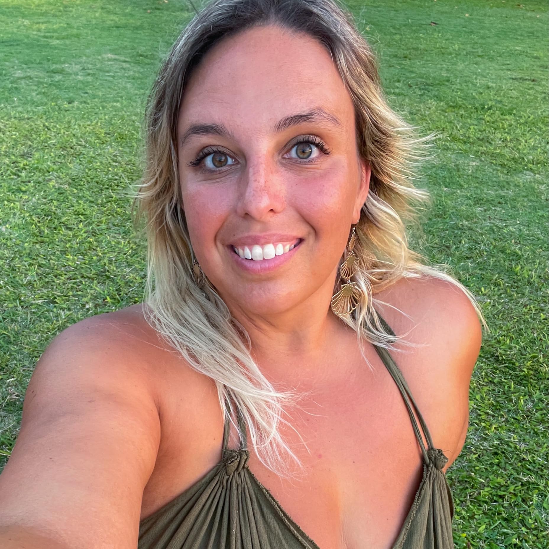 Brooke Synn: A Career Ruined? - u7fsmq7