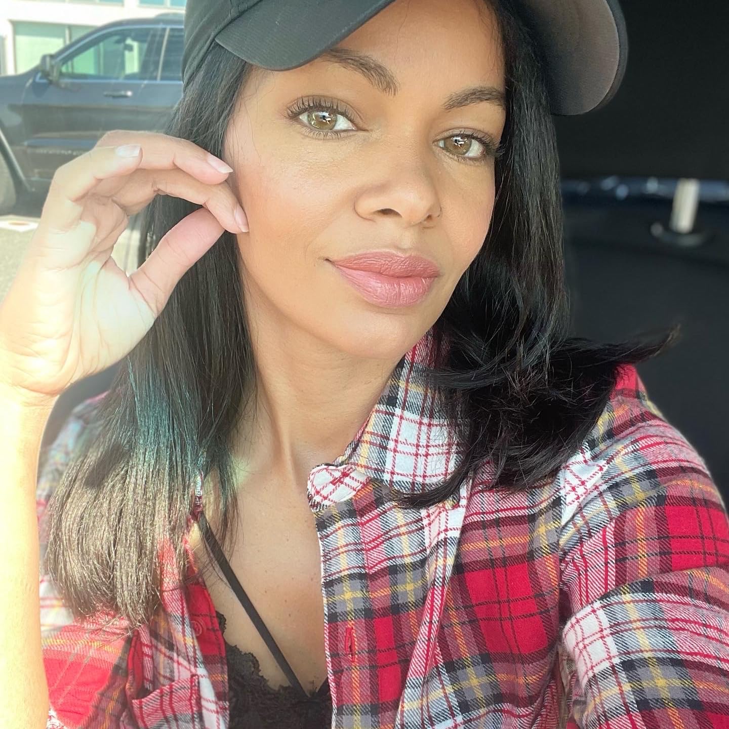 Amazon Essentials's Amazon Page