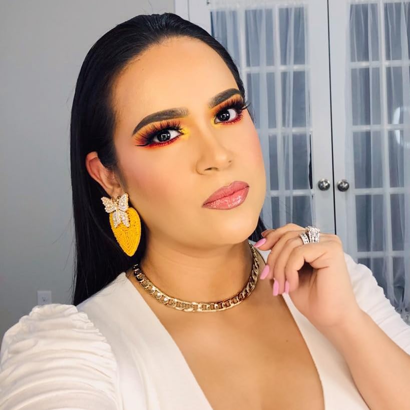 Makeup Artist/ Momtrepreneur's Amazon Page