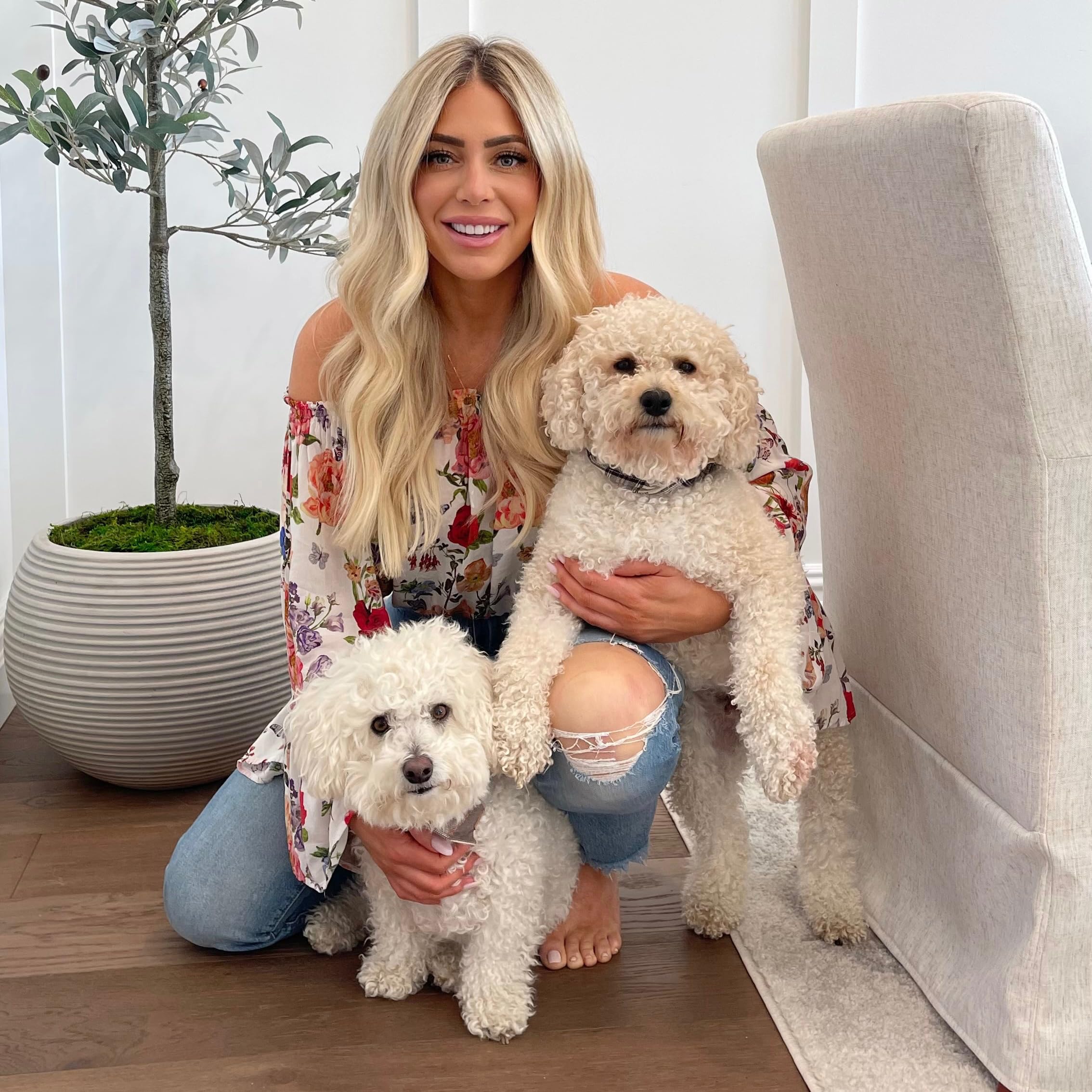 Lindsey Elliott's Amazon Page