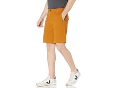 Amazon Essentials Classic-Fit 9in Shorts (30)