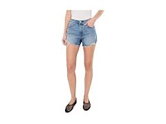 Levi's Women (24) Curve (new) Short