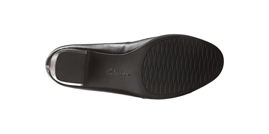 Clarks Women's Rosalyn Belle Pumps - Leather Comfort Dress Shoes With Ortholite Footbed