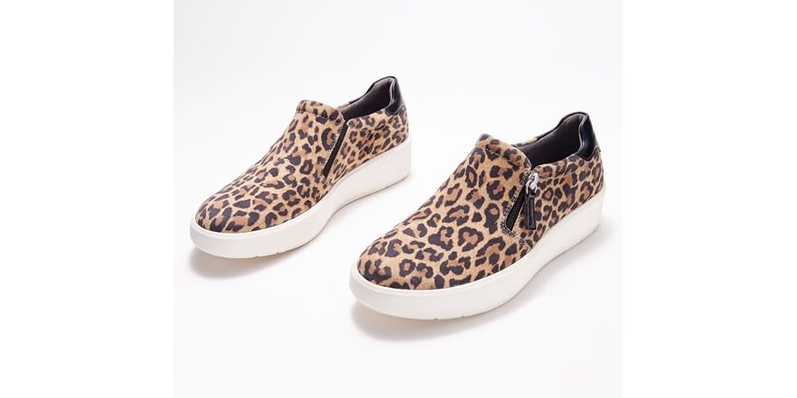 clarks layton step slip on sneakers