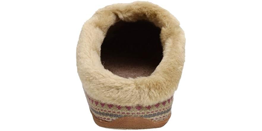 slipperooz by deer stags