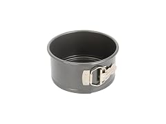 Restaurantware Round Steel Springfoam Cake Pan