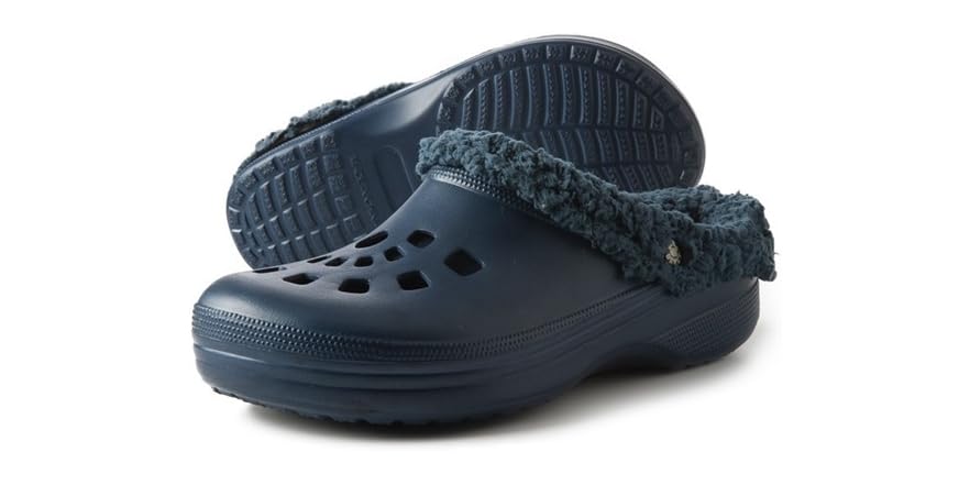 USA Dawgs Men�s Fleece Shoes, 3 Colors