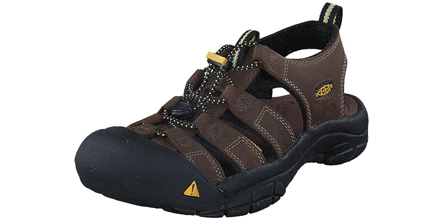 keens closed toe sandals