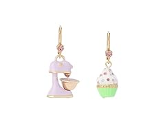 Betsey Johnson Sweetheart Cupcake