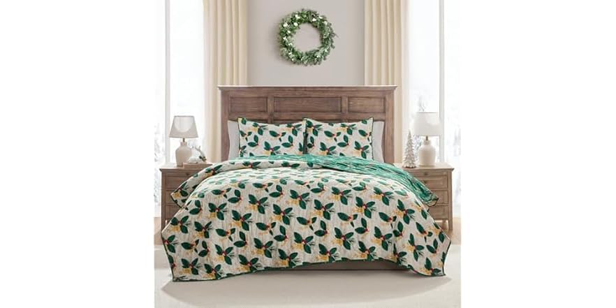 Hallmark King 3-Piece Holiday Quilt Set