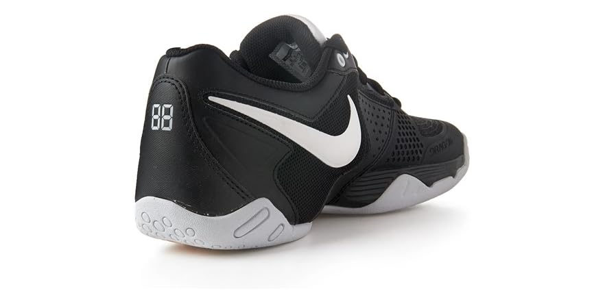 are mens nike shoes the same as women's