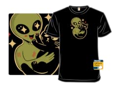 Alien loves cat