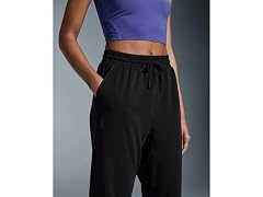 On Running Women's Movement Joggers