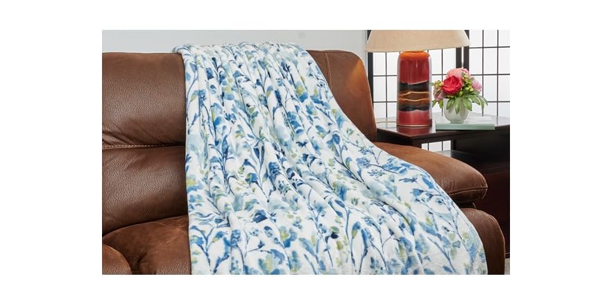 Kathy Ireland Flannel Fleece Blanket by Bed Bath Fashions
