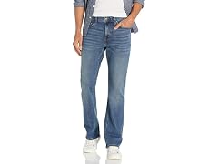 Amazon Essentials Men's Straight-Fit Bootcut Jean
