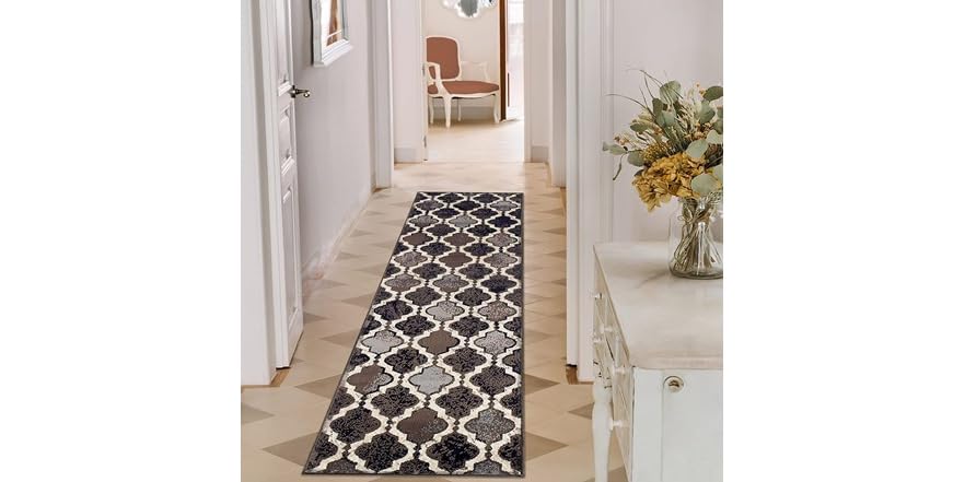 Superior Contemporary Trellis Geometric Indoor Rug (Your Choice)