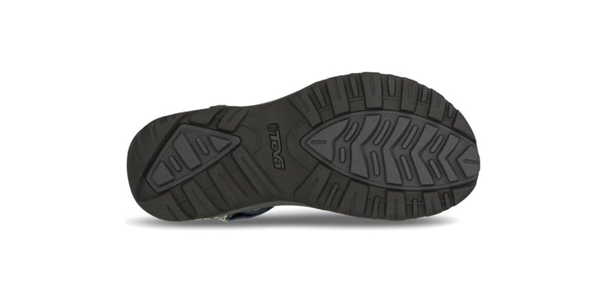 teva hurricane size 5
