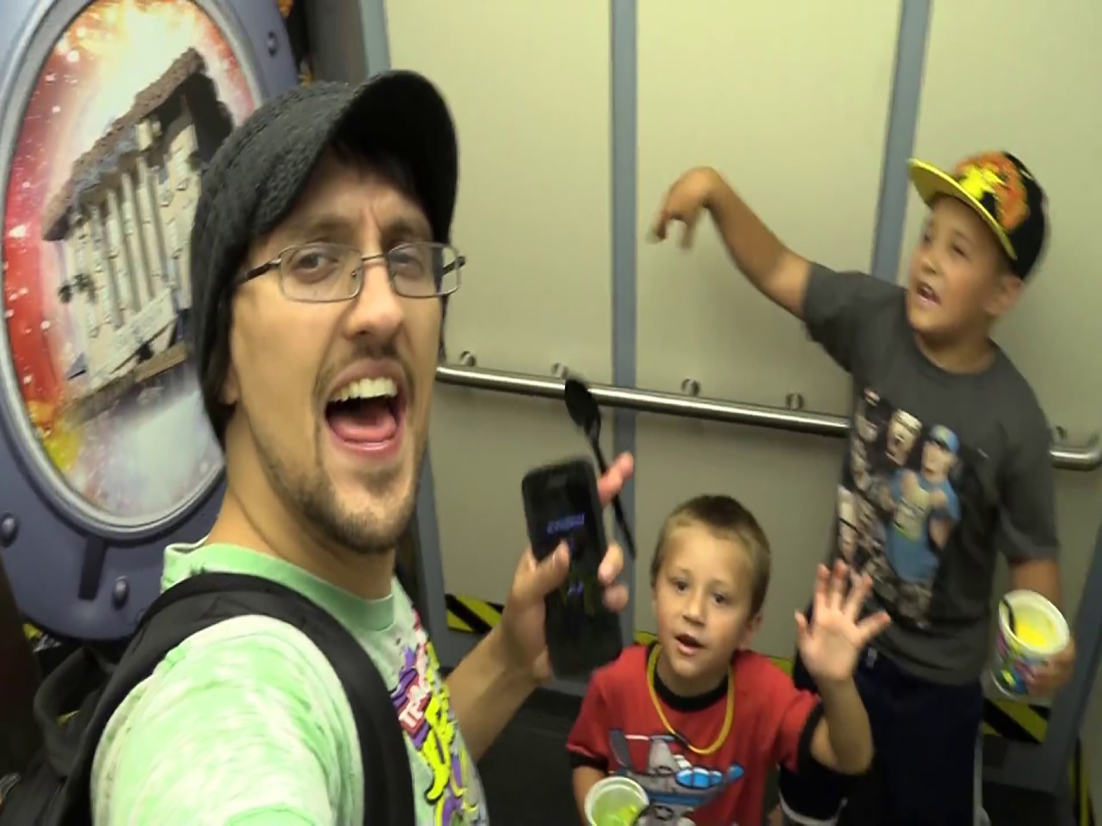 Prime Video: FUNnel Vision: Vlogs