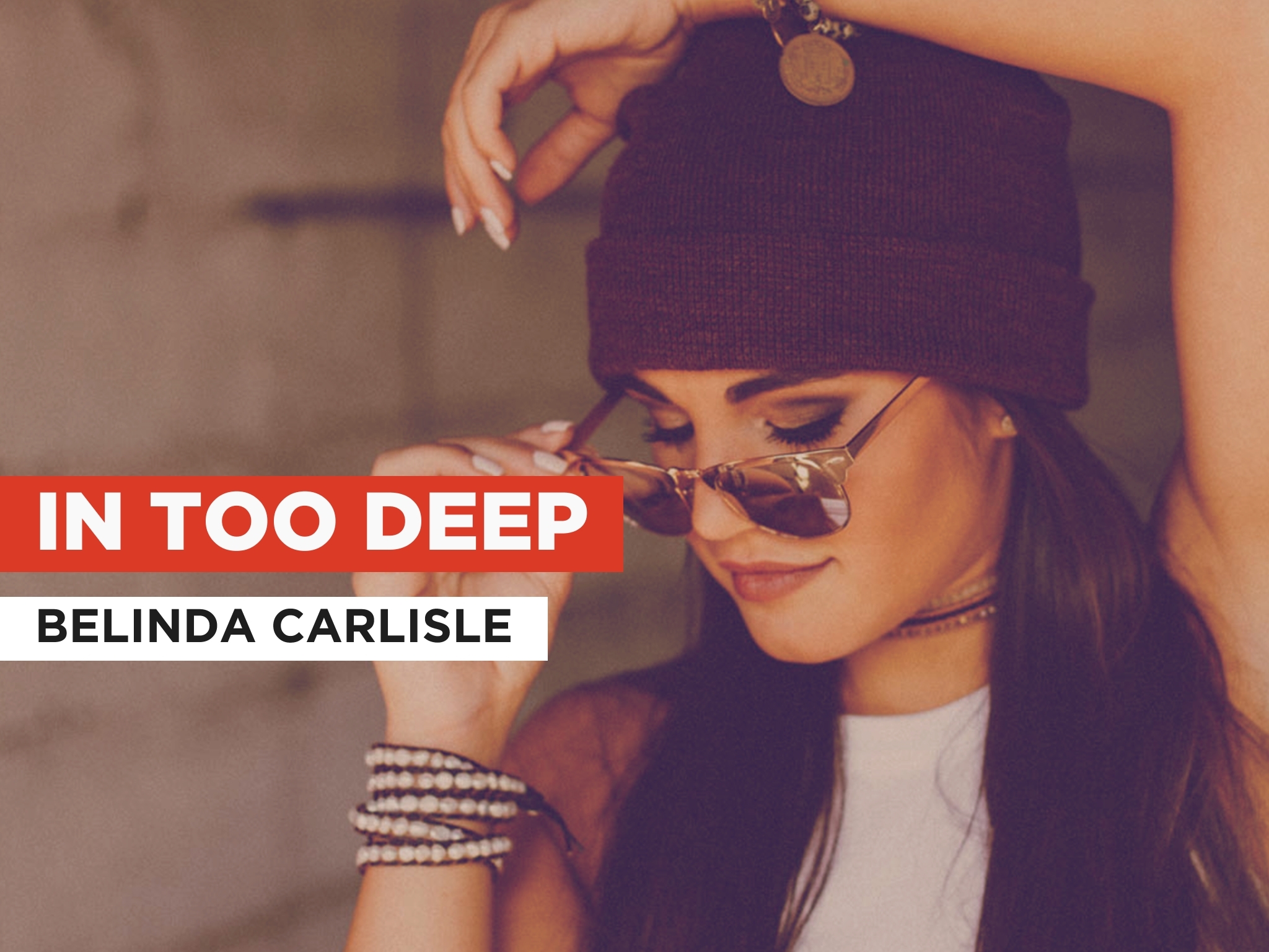 Prime Video In Too Deep al estilo de Belinda Carlisle Prime Video In Too Deep al estilo de Belinda Carlisle